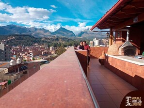 Chambre Double Romantique, 1 chambre, balcon, vue montagne | Terrasse/Patio