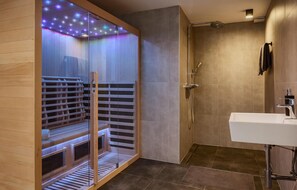 Spa - Gorgeous home in Malinska with sauna (Malinska)