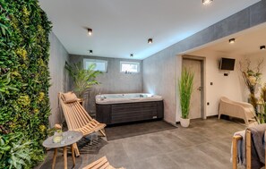 Spa - Gorgeous home in Malinska with sauna (Malinska)