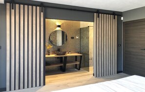 4 Schlafzimmer, Bügeleisen/Bügelbrett, Reisekinderbett, kostenloses WLAN