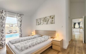 4 camere, ferro/asse da stiro, Wi-Fi gratuito, lenzuola