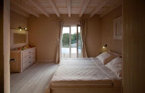 4 bedrooms, iron/ironing board, travel cot, free WiFi - Beautiful home in Svetvincenat (Svetvincenat)