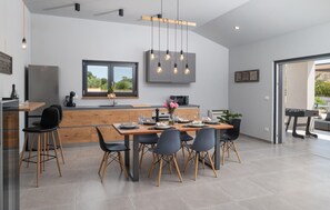 Dining - Amazing home in Marcana (Marcana)