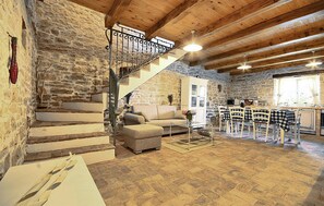 TV, peis og stereoanlegg