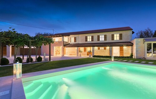 Gorgeous home in Pazin