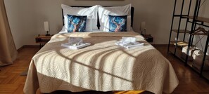 1 chambre, fer et planche à repasser, Wi-Fi, draps fournis