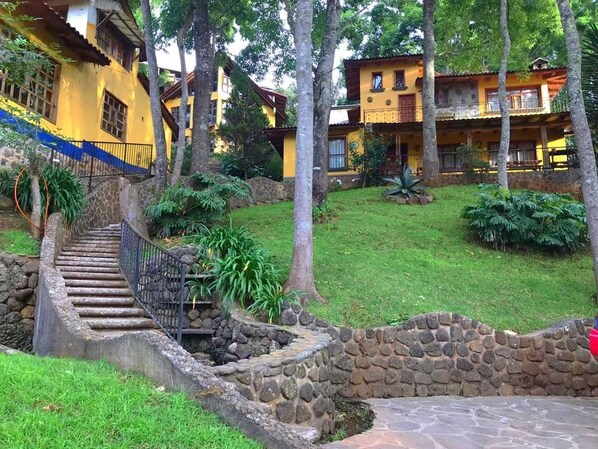 Property grounds - Cabaña Lety 12p (Mazamitla)