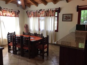 Dining - Cabaña Lety 12p (Mazamitla)