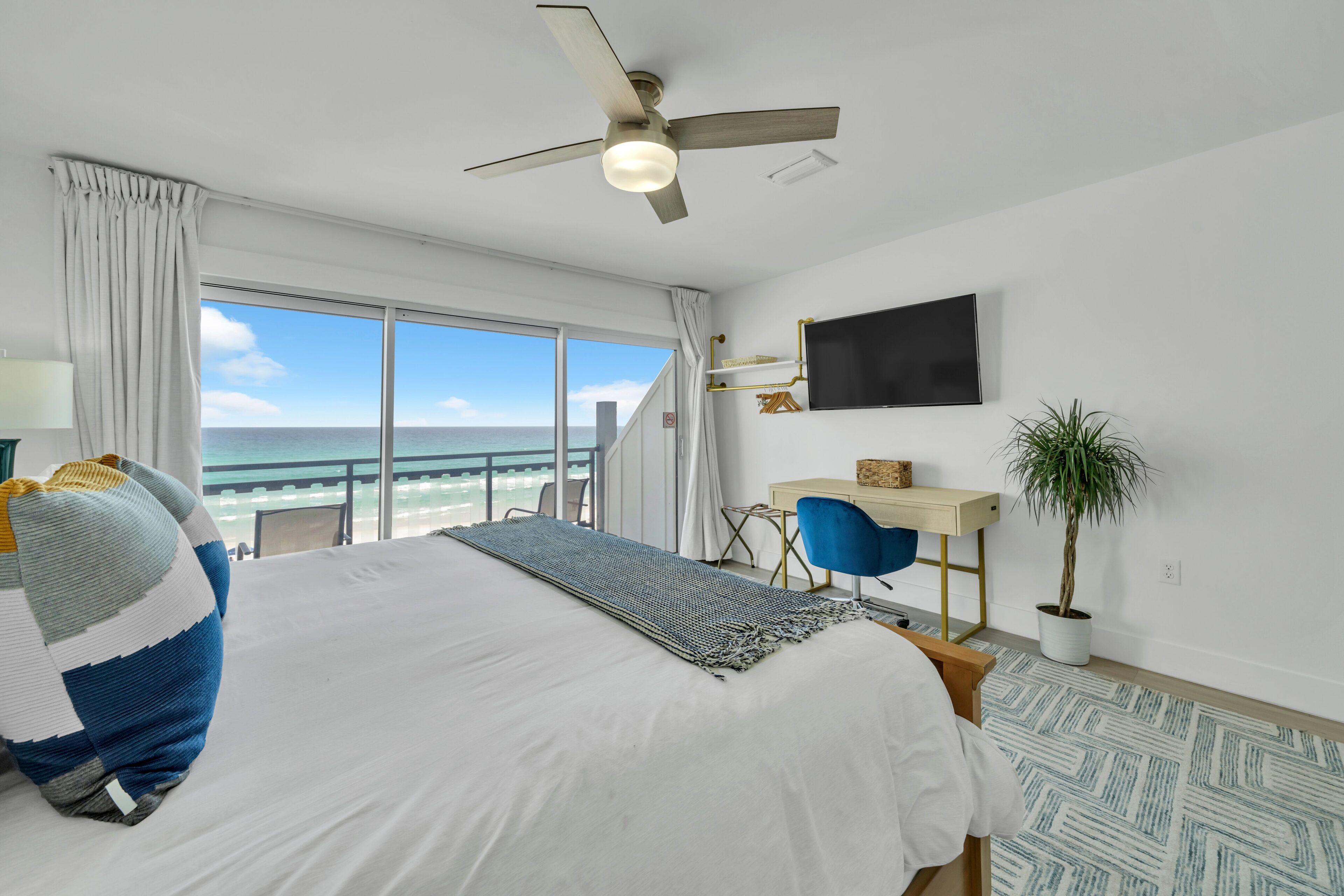 4 bedrooms, iron/ironing board, free WiFi, bed sheets