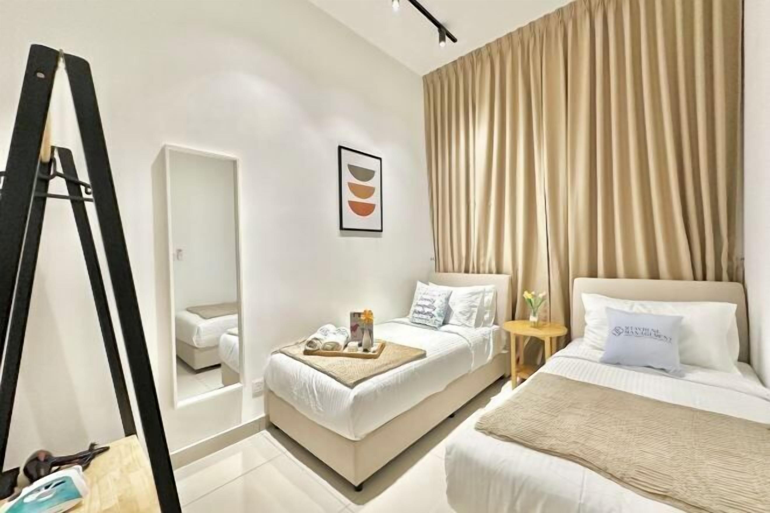 Fer et planche à repasser, Wi-Fi gratuit, draps fournis