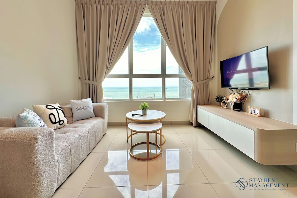 Comfort Apartment, Multiple Beds | Living area