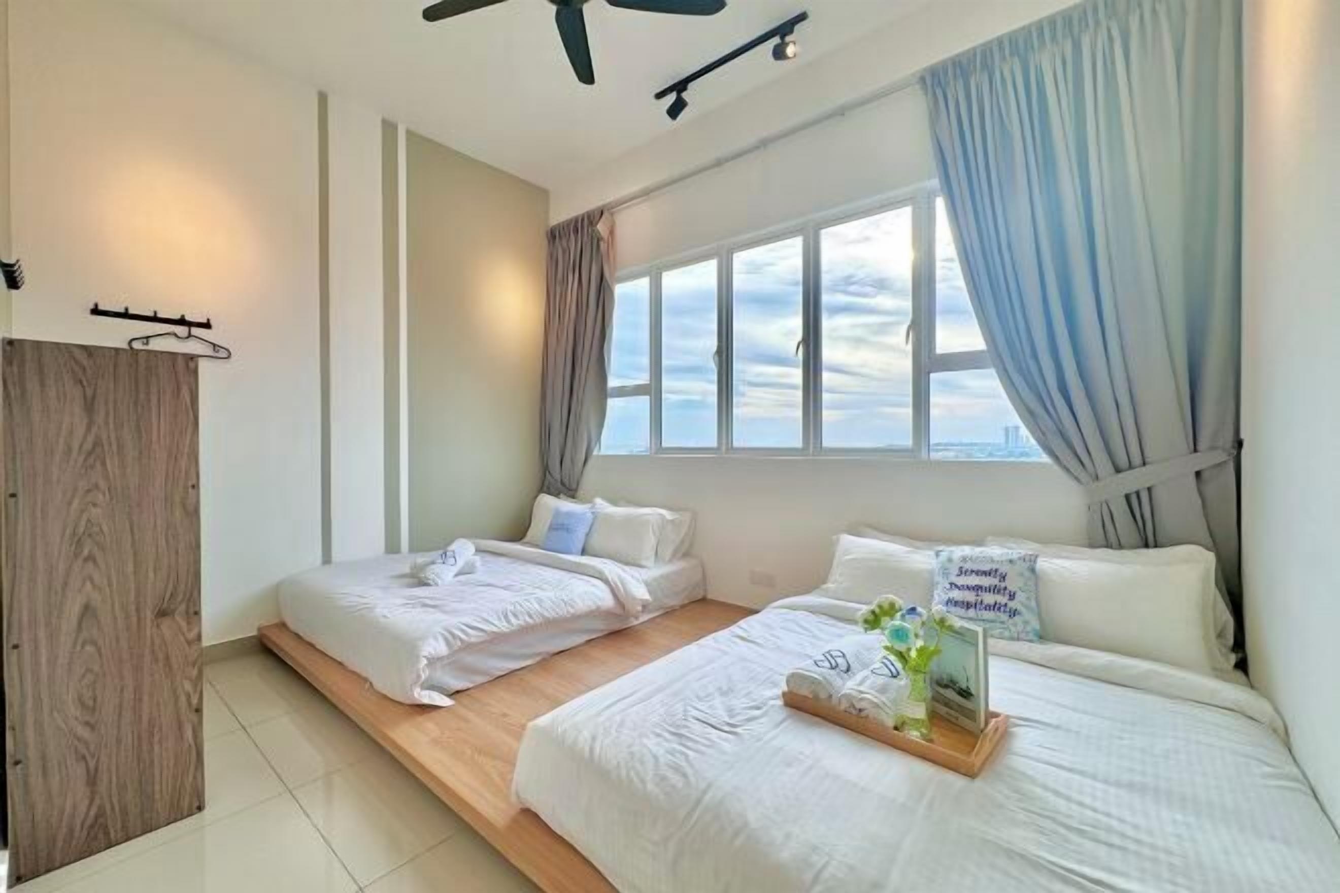 Fer et planche à repasser, Wi-Fi gratuit, draps fournis