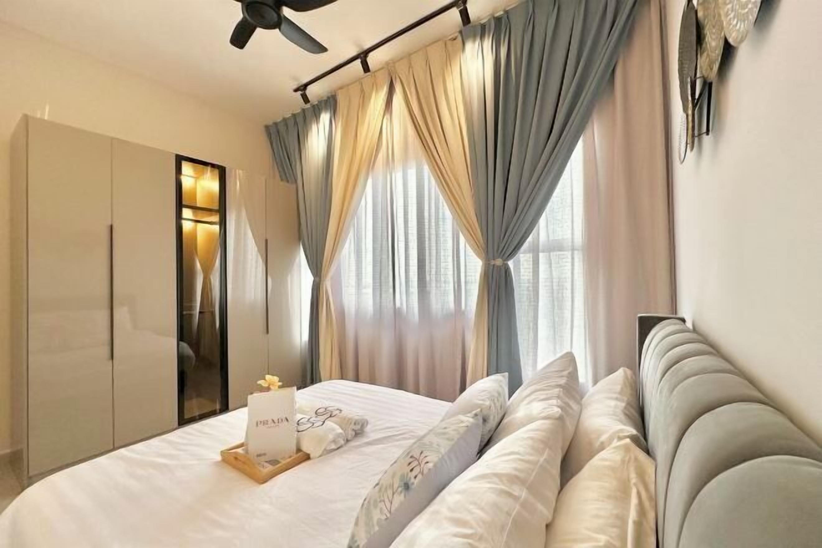 Iron/ironing board, free WiFi, bed sheets