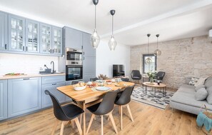 Interior - Awesome home in Svetvincenat with sauna (Svetvincenat)