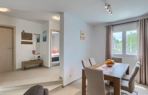 Dining - Beautiful home in Tinjan with private swimming pool, can be inside or outside (Tinjan)