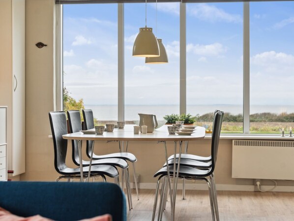 Dining - "Luchia" - 200m to the fjord by Interhome (Fur)