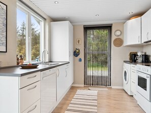 Fridge, microwave, dishwasher, cookware/dishes/utensils - "Luchia" - 200m to the fjord by Interhome (Fur)