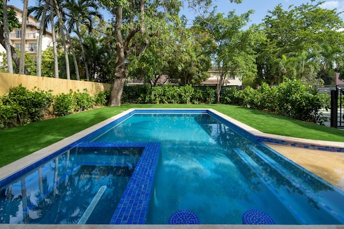 Havana House ~ Miami LUXE ~ West Brickell