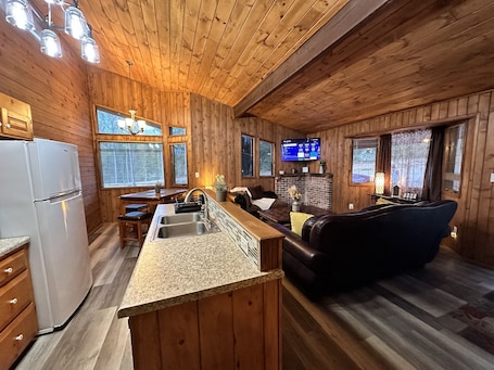 Interior. Cozy 2br Bear Den Cabin in Campobello SC, on the upcoming Saluda Grade Trail.