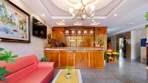 Lobby sitting area - Anh Tuan Hotel (Ho Chi Minh City)