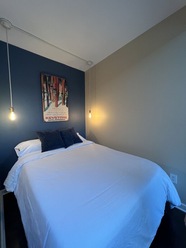 1 chambre, fer et planche à repasser, Wi-Fi, literie fournie