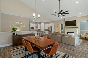 Dining - The Liftview: 3BR home at Purgatory Resort (Durango)