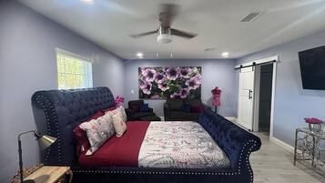 1 chambre, fer et planche à repasser, accès au Wi-Fi (inclus)