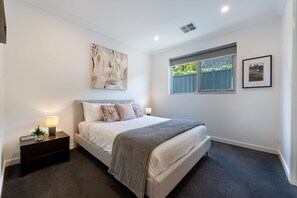 3 bedrooms, iron/ironing board, WiFi