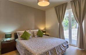 3 bedrooms, iron/ironing board, travel cot, free WiFi - Stunning home in Pula (Pula)