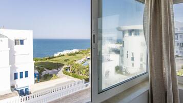 3 عدّة غرف نوم