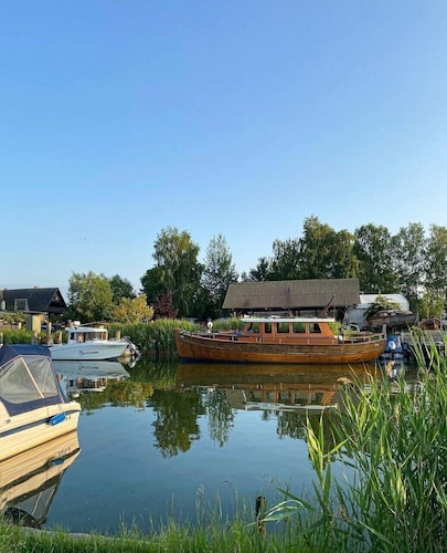 Ferienhaus 'Fischerhaus Zecherin' mit privater Terrasse, privatem Garten und WLAN