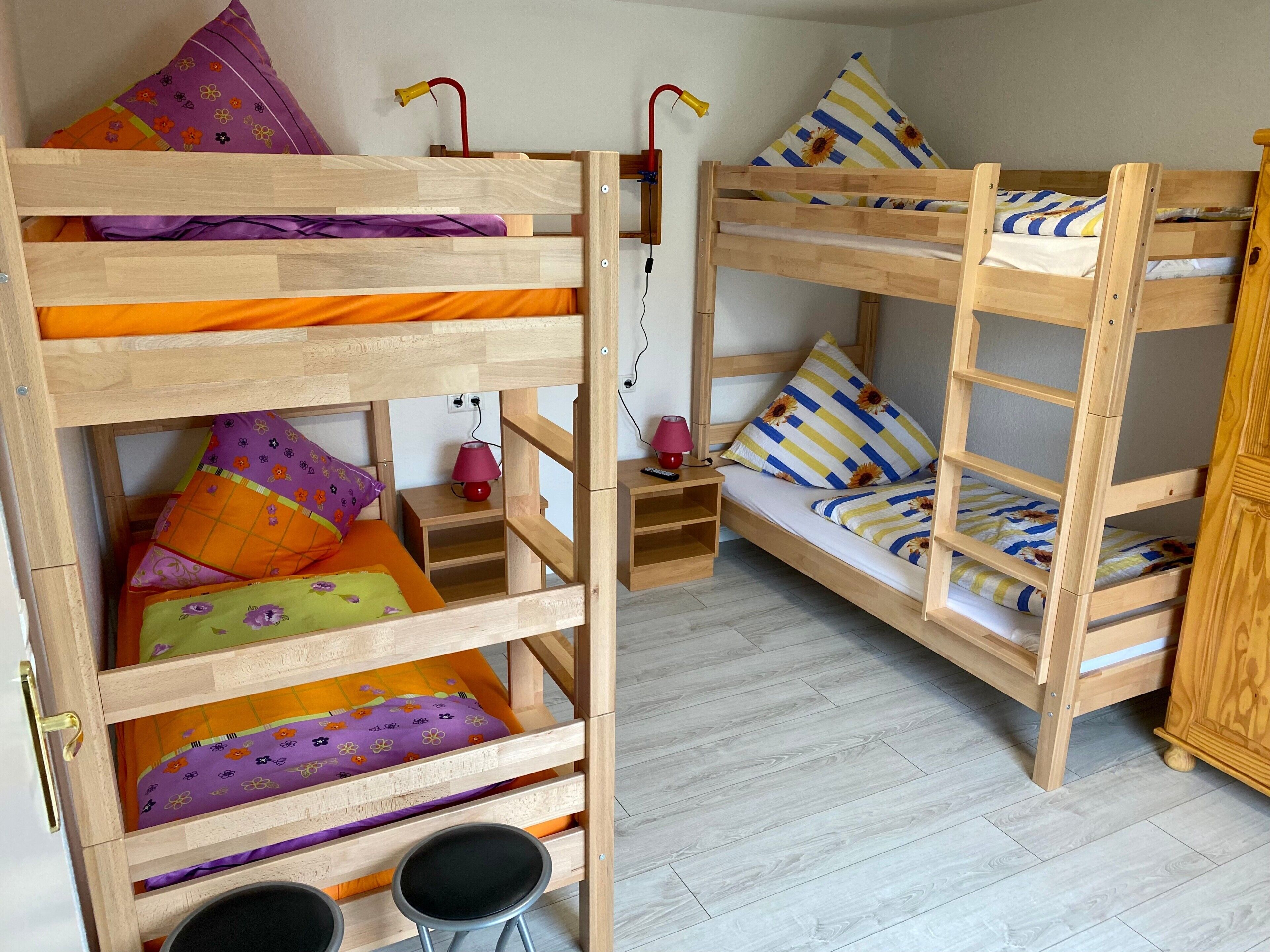 4 Schlafzimmer, kostenloses WLAN, Bettwäsche
