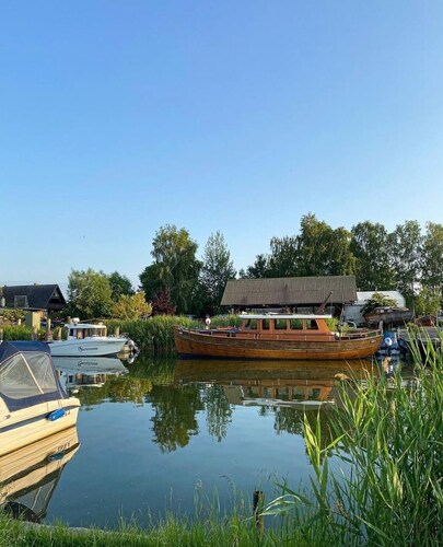 Ferienhaus 'Fischerhaus Zecherin' mit privater Terrasse, privatem Garten und WLAN