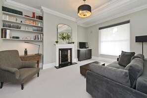 Apartment - Perfect Pied-a-terre in Clapham by Underthedoormat (London)