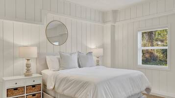 5 chambres, fer et planche à repasser, Wi-Fi, draps fournis