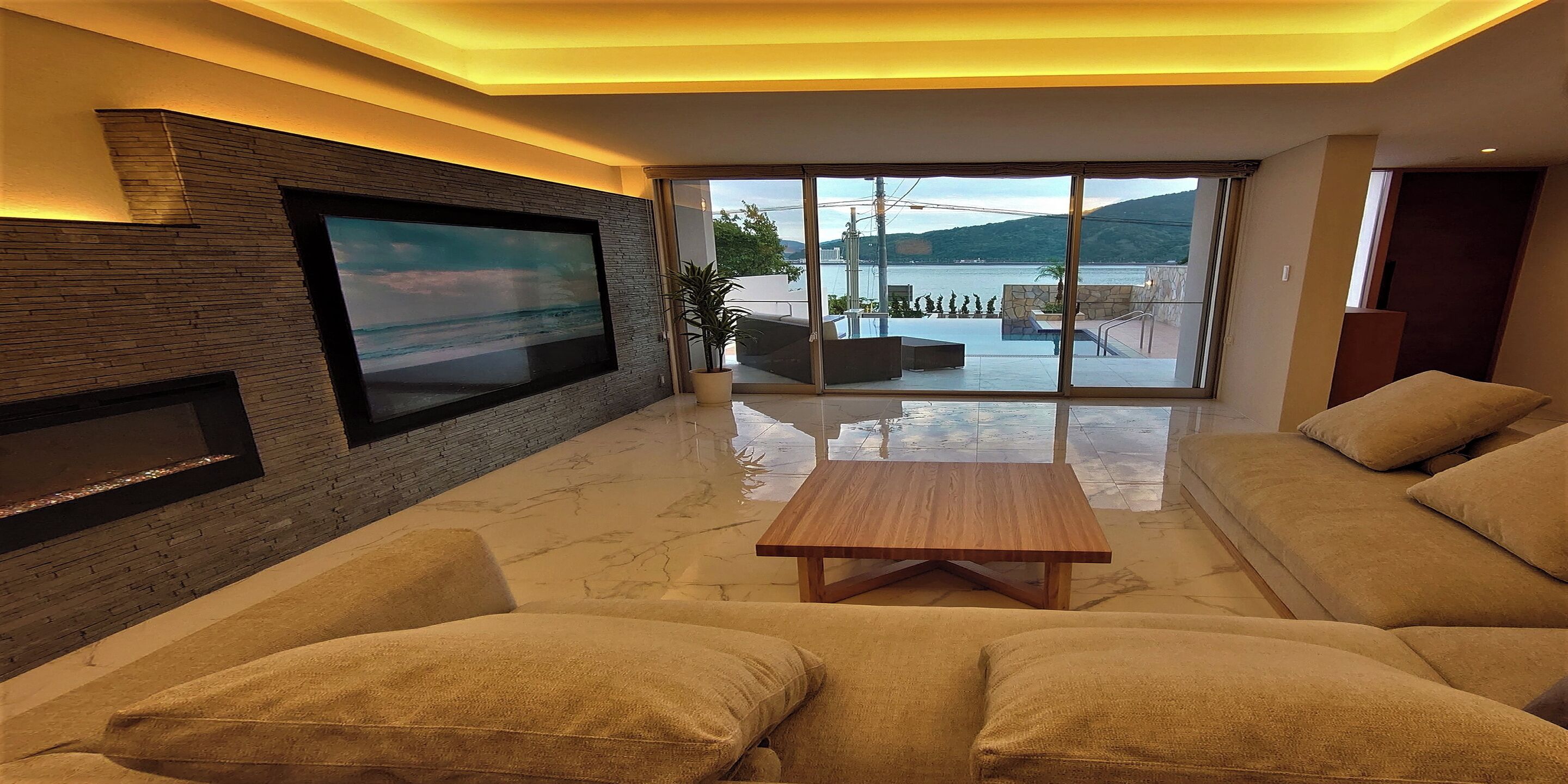 tsuki, Non Smoking | Living area | 75-inch LCD TV with digital channels, heated floors