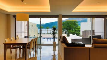 umi, Non Smoking | Living area | 75-inch LCD TV with digital channels, heated floors