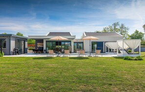 Terrace/patio - Awesome home in Sveti Petar u Sumi (Sveti Petar u Sumi)