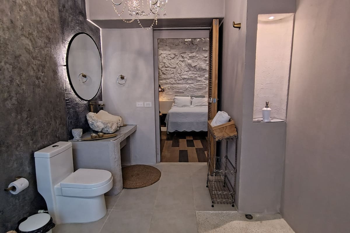 Superior-Doppelzimmer | Badezimmer | Dusche, Hydromassagedusche, Handtücher
