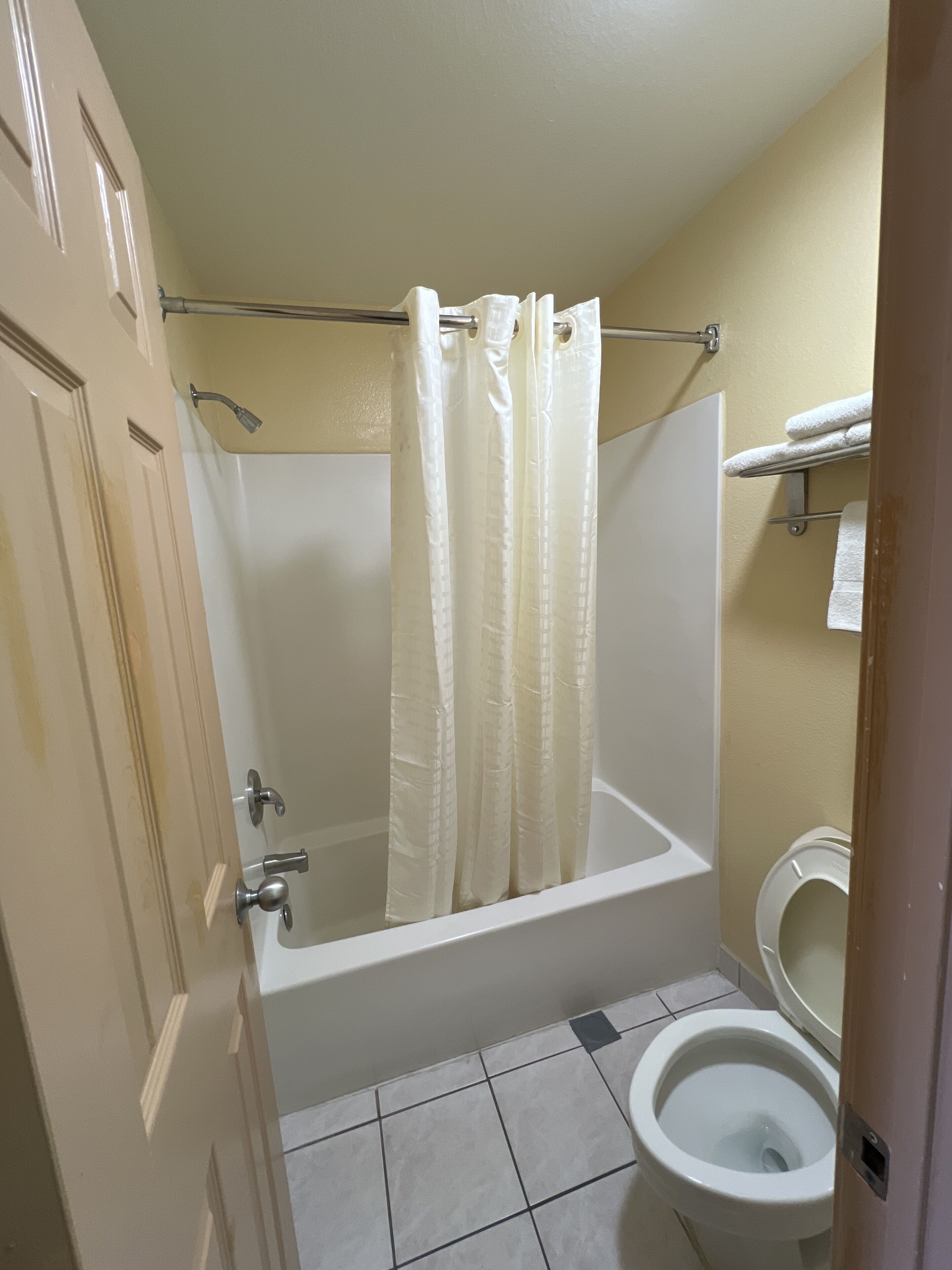 Photo - Executive Inn & Suites Near Lackland AFB
