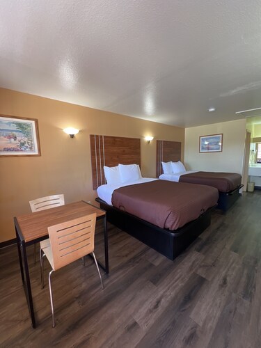 Executive Inn & Suites Near Lackland AFB