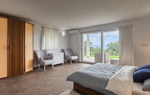 4 chambres, fer et planche à repasser, Wi-Fi gratuit, draps fournis