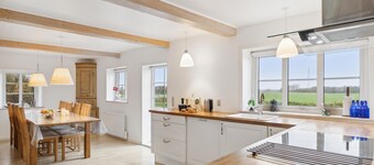 Awesome home in Bredebro with WiFi