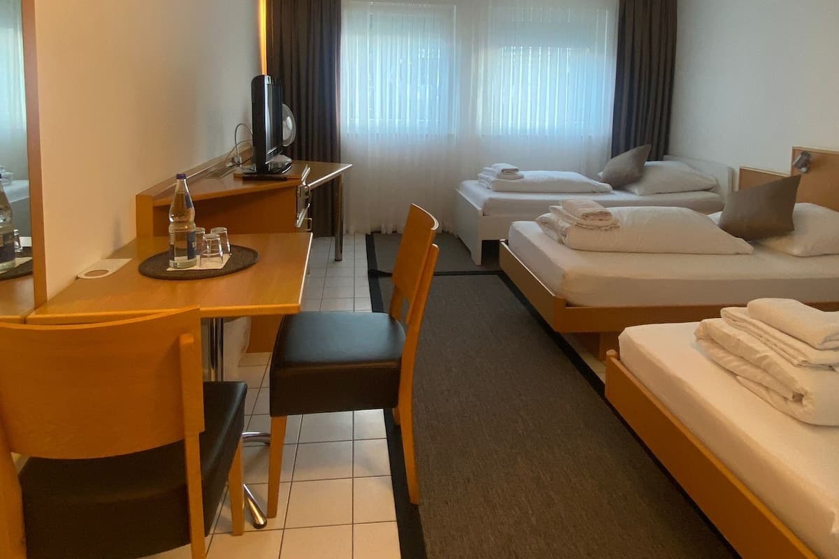 Triple Room
