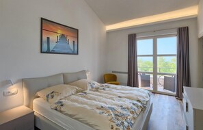 4 bedrooms, iron/ironing board, travel cot, free WiFi - Beautiful home in Porec (Porec)