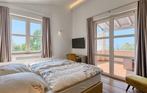 4 bedrooms, iron/ironing board, travel crib, free WiFi - Beautiful home in Porec (Porec)