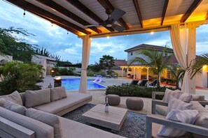 Alberca al aire libre 