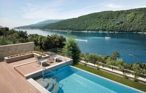 A heated pool - Gorgeous home in Labin with sauna (Labin)
