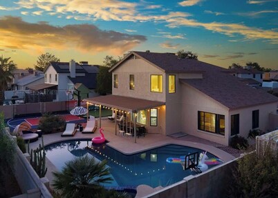 Peoria Paradise: Basketball | Heated Pool | Games
