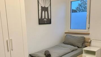 7 bedrooms, free WiFi, bed sheets